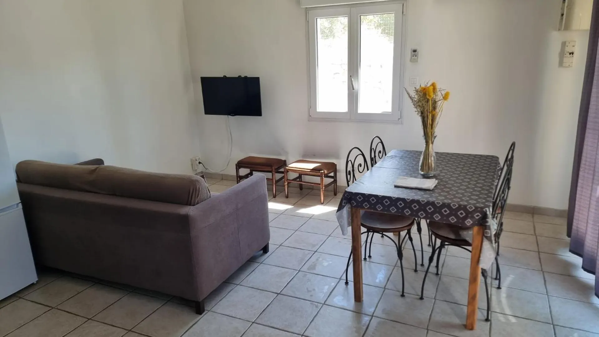 Le Mas de la Tortue  Caromb Appartement